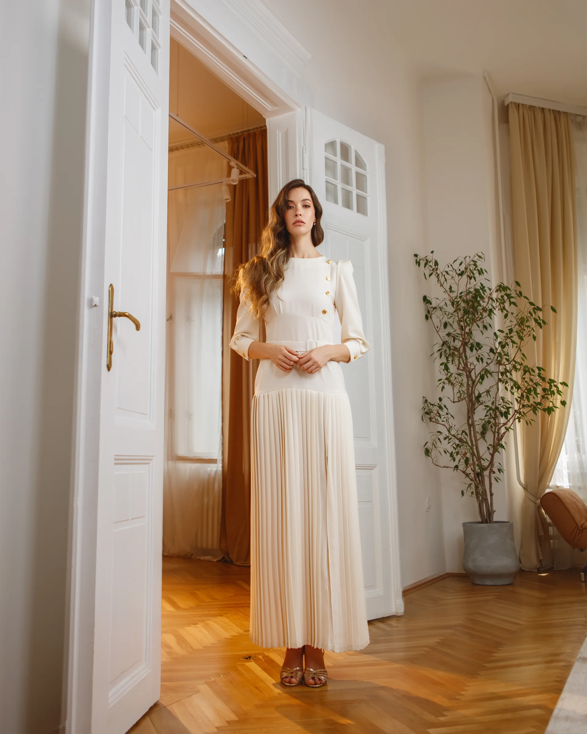 Lanterna Beige Pleated Dress